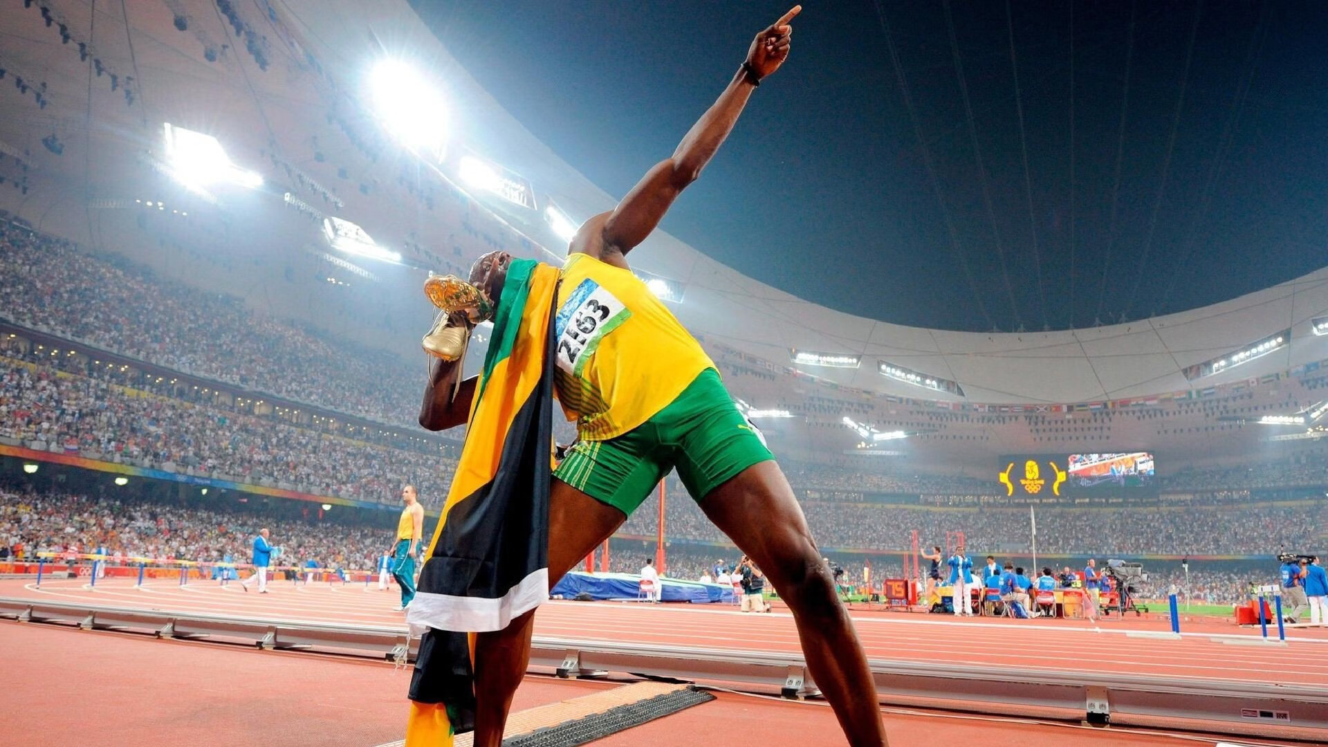 “苏超”元年——“黑马”泰州点球大战击败南通夺冠引爆热潮